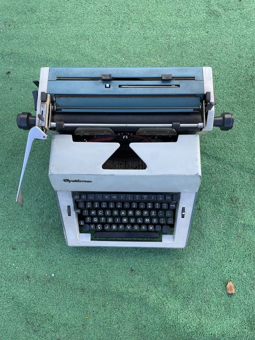 Vendo maquina de escrever