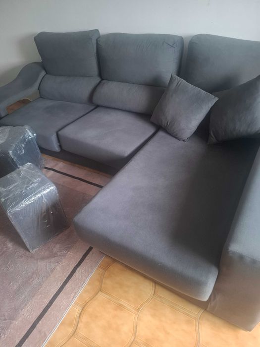 Mesa sala,conjunto cadeiras e sofá e móvel