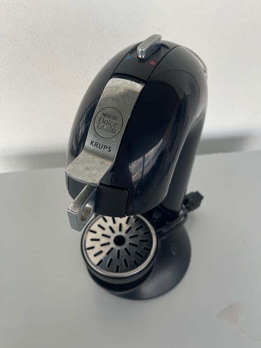 Máquina de café - Néscafe Dolce Gusto