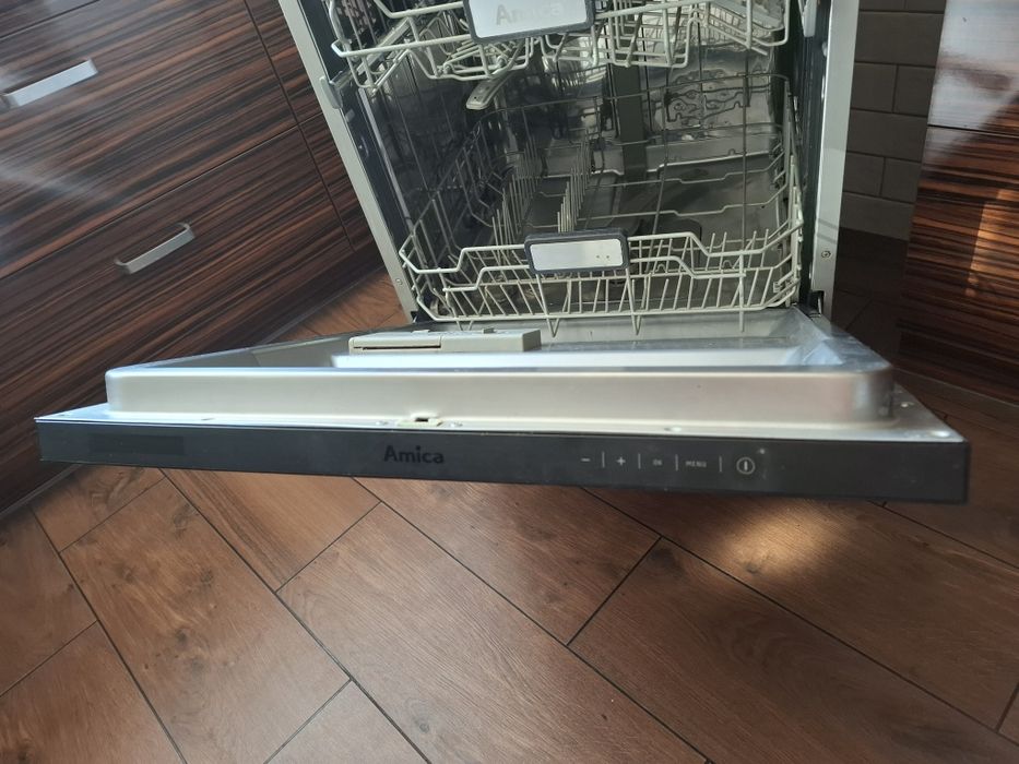 Zmywarka do zabudowy na części Amica ZIM689E