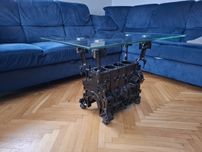Stolik z silnika Mercedes