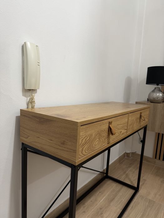 Consola de entrada em carvalho