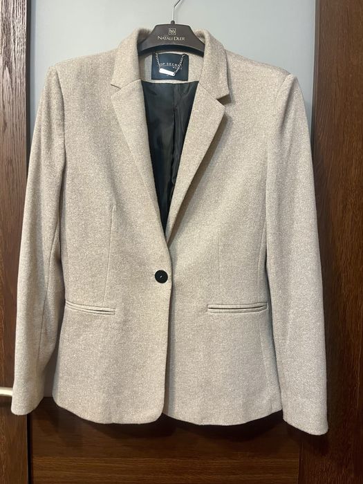 Beżowy żakiet ze złotą nitką Top Secret