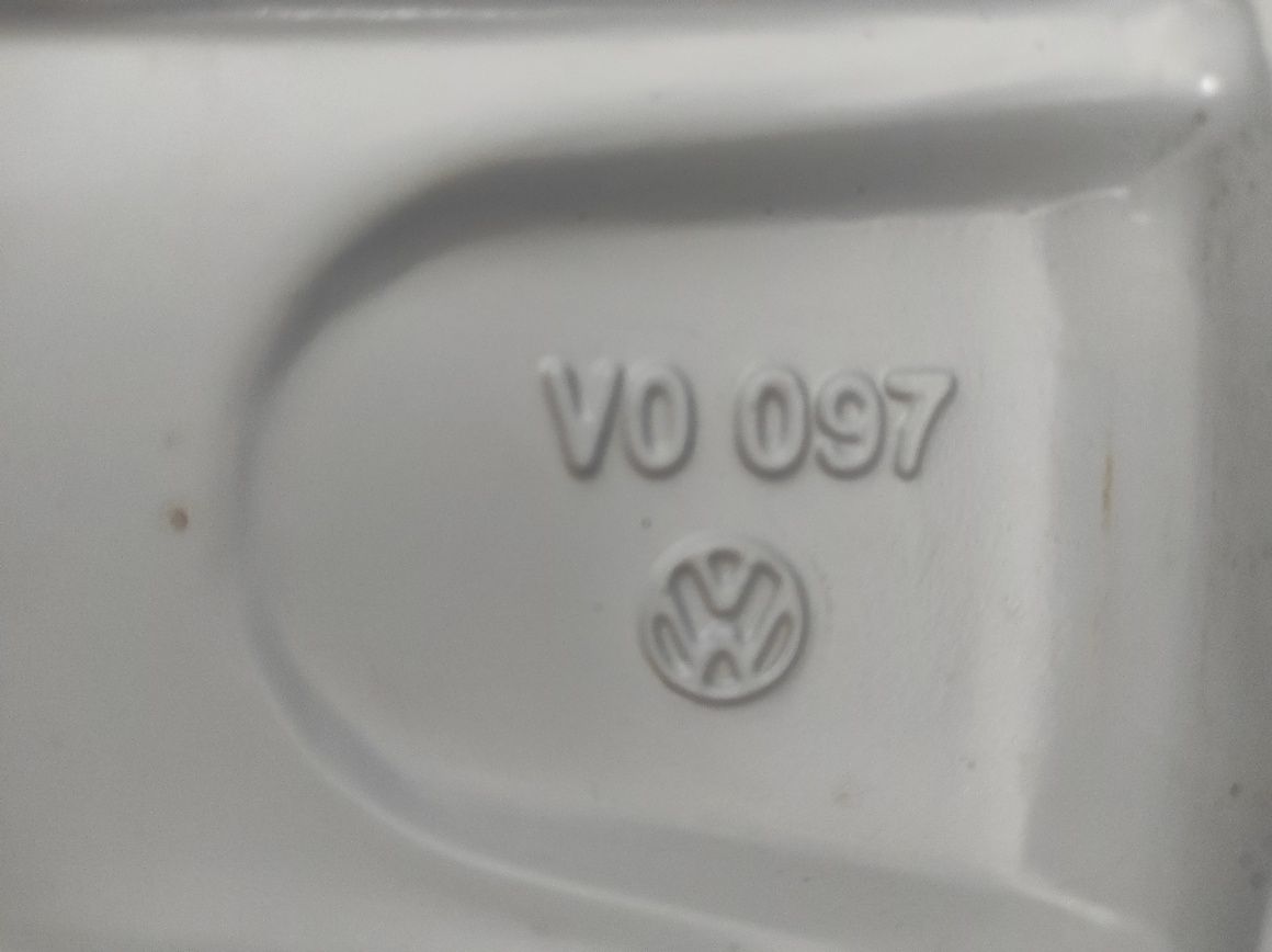 221 Felgi aluminiowe ORYGINAŁ VW Volkswagen R 16 5x112 otwór 57,1