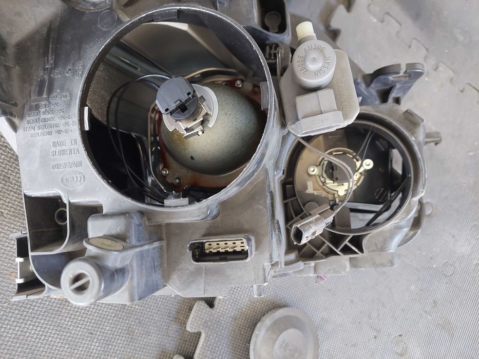 farol esq nissan qashqai