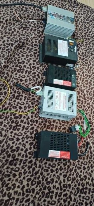 Zasilacz Przetwornica, Ładowarka 230V/ 12V przyczepa kempingowa kamper