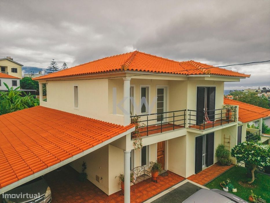 Moradia Geminda T4, Imaculado Coração de Maria