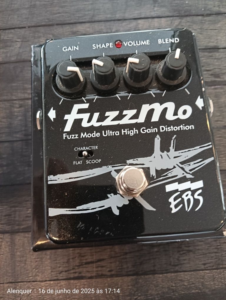 Pedal EBS FUZZ MO - FUZZ baixo