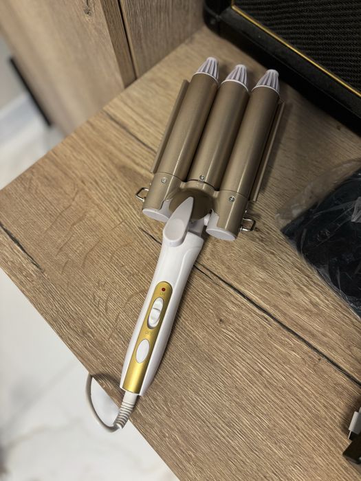 Плойка ГОФРЕ, нова, використовувалась тільки один раз!