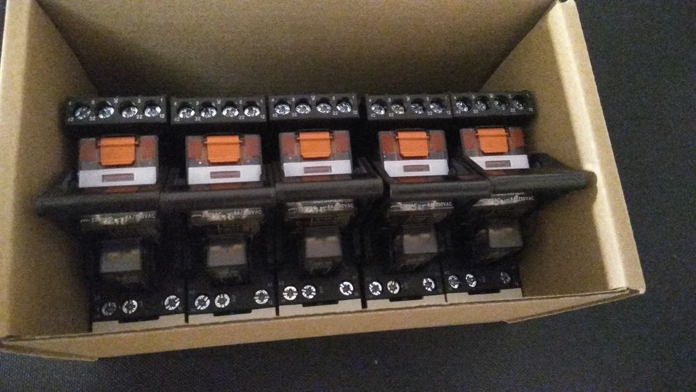 Реле 220V 6A с колодкой RT570T30, PT78742