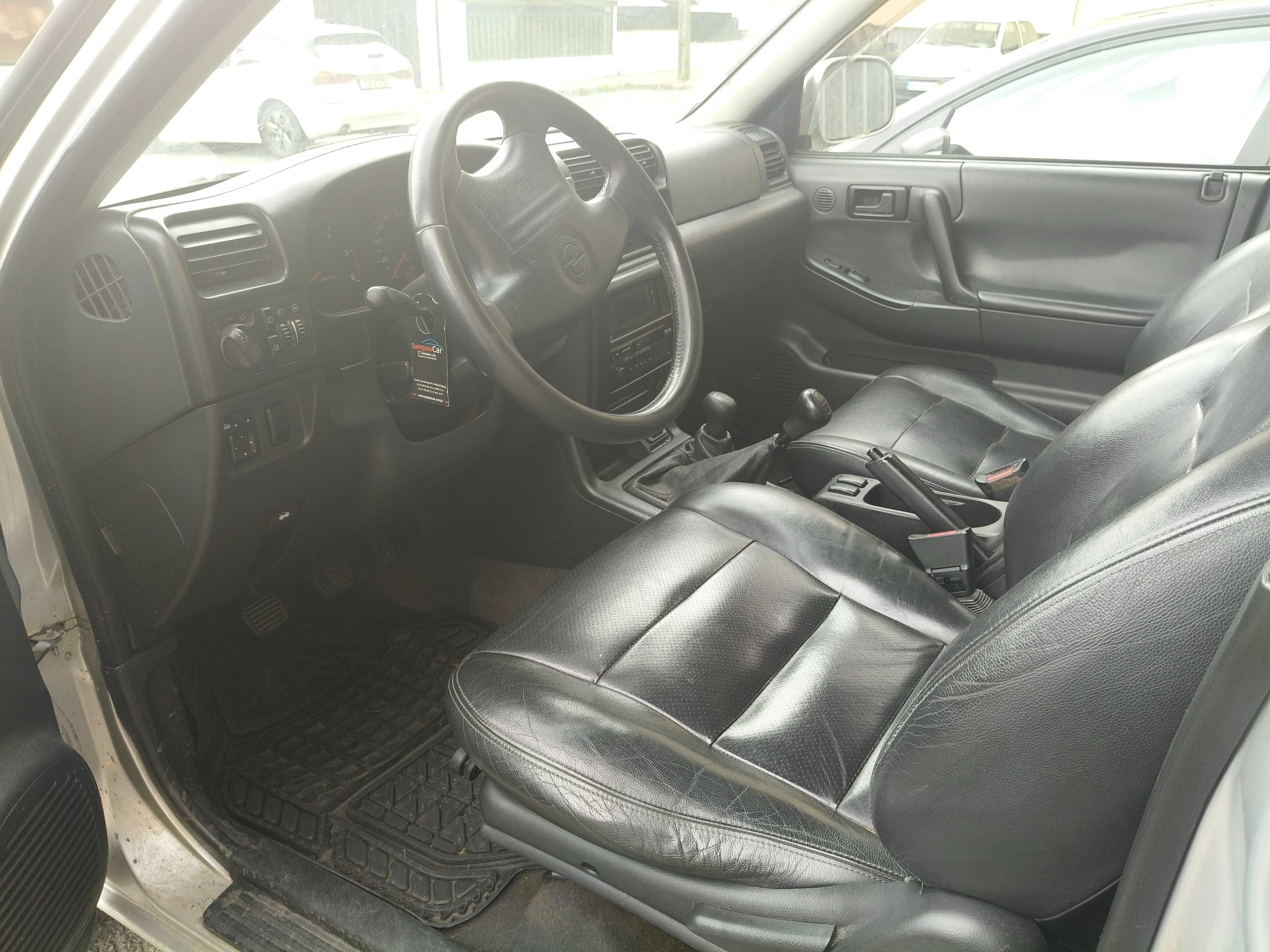 Jipe Opel Frontera