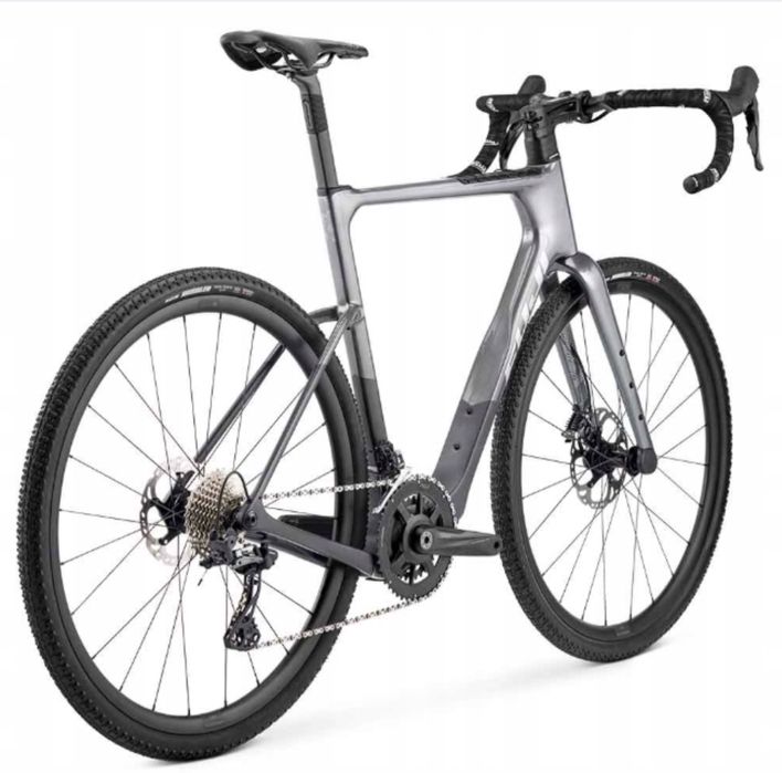 Nowy Gravel Fuji Jari 1.1 Carbon GRX810