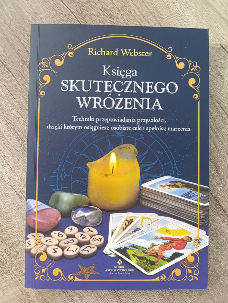 Księga skutecznego wróżenia - Richard Webster