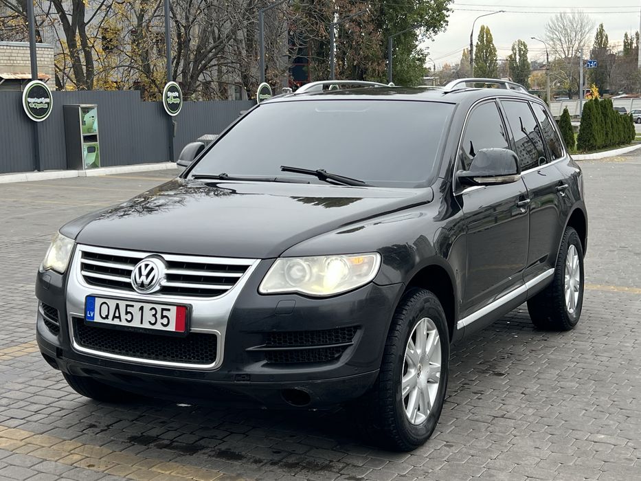 Volkswagen Touareg 2.5 дизель, рестайлинг.