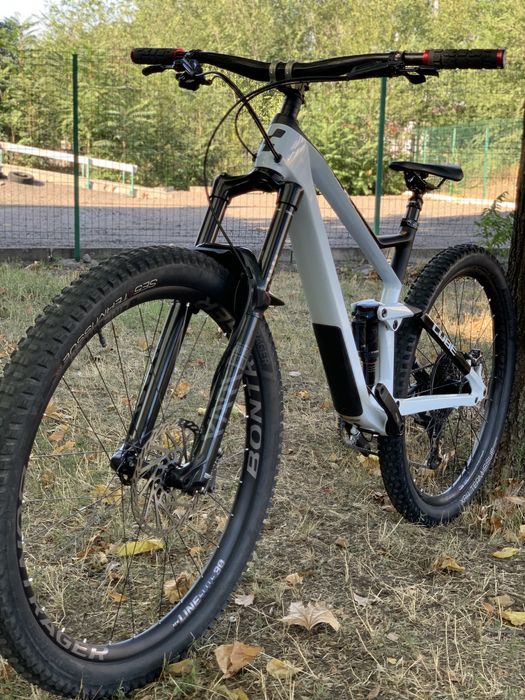 Двухпідвіс cube stereo 150 carbon з документами