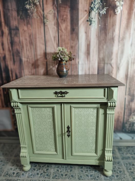 Komoda naturalne drewno, stylizowana, malowana, woskowana