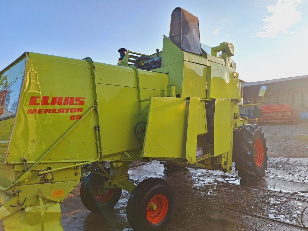 Kombajn zbożowy Claas Mercator 60 class nie john deere