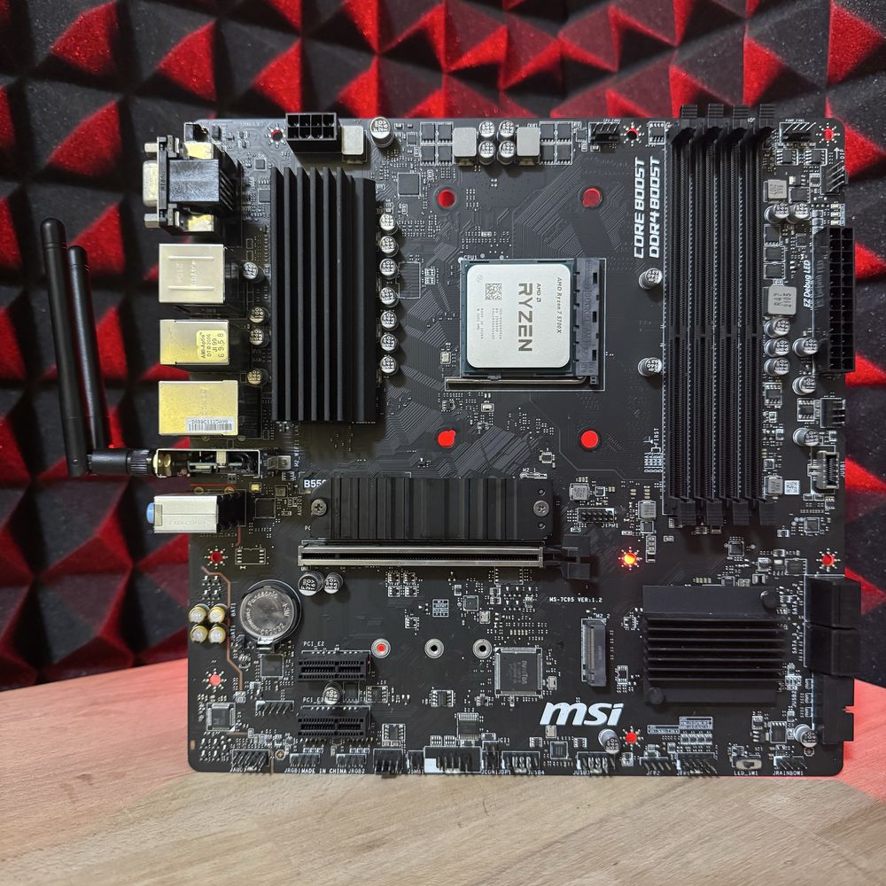 Ryzen 7 5700X, B550 Msi WiFi Материнська плата, процесор