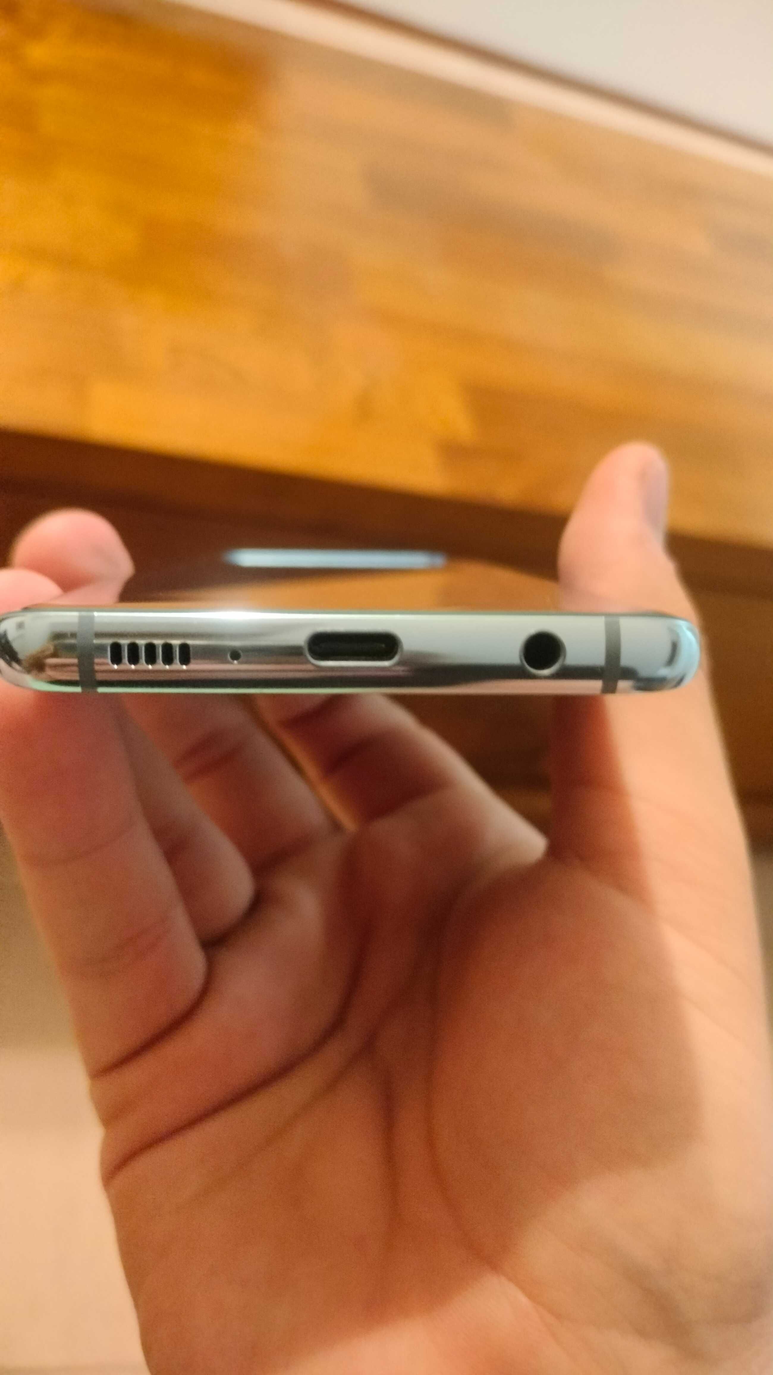 Galaxy S10 Odnowiony + pudełko, ładowarka, etui, szkło hartowane