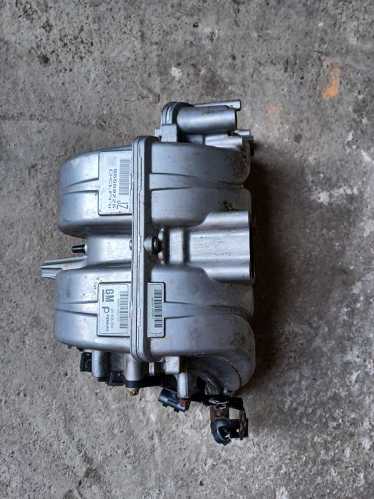Kolektor ssący Opel Astra H 1.6 silnik Z16xep Zafira B, Meriva A