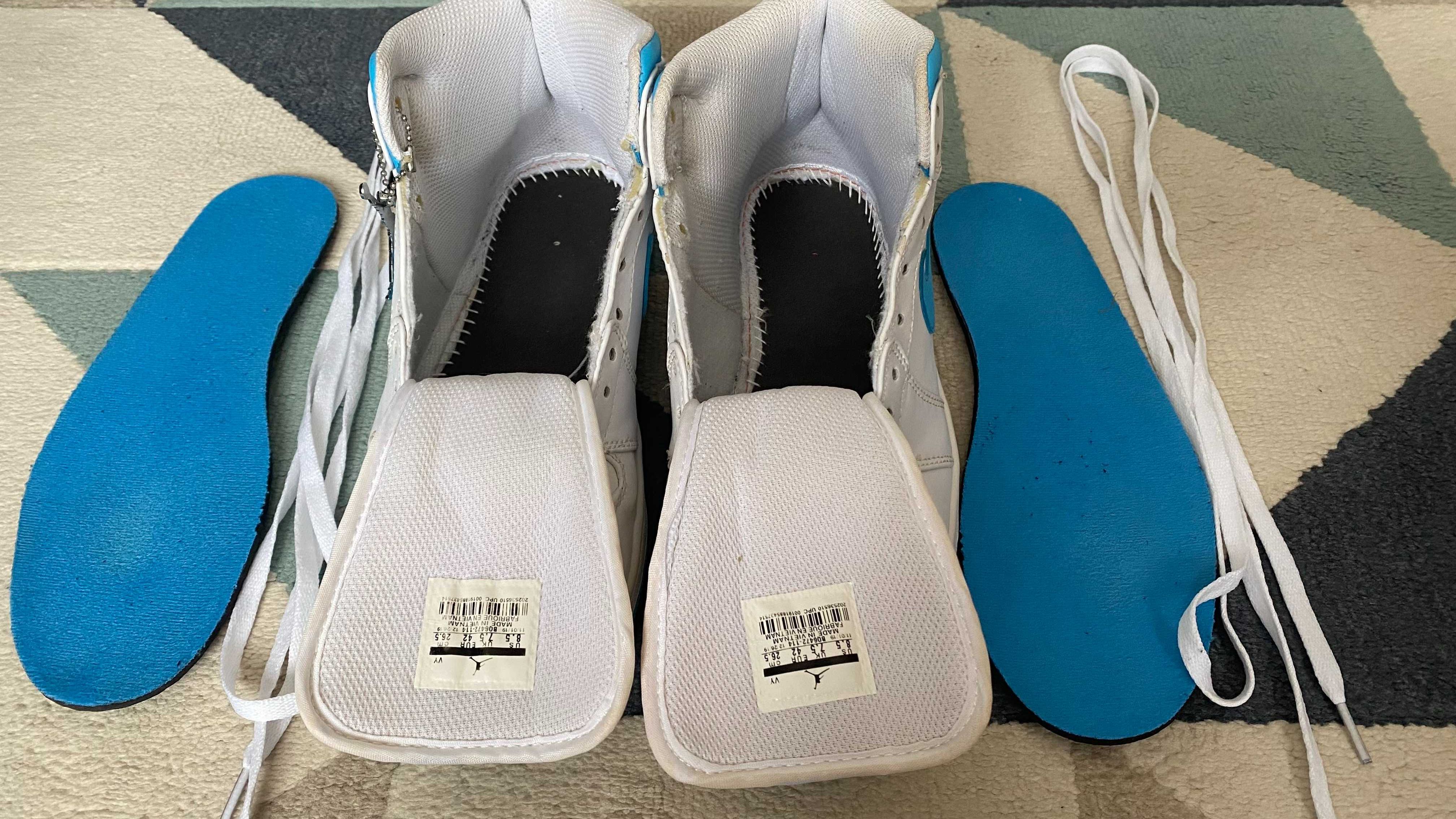 Buty męskie Nike Air Jordan 1 Mid UNC r. 42, stan bardzo dobry