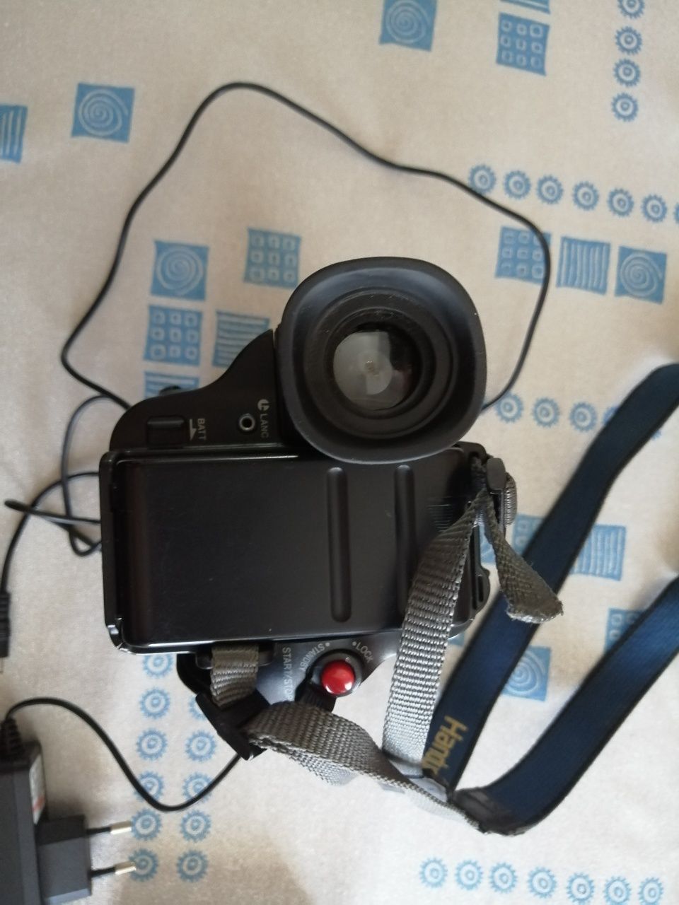 Видеокамера Sony Handycam CCD-TR64