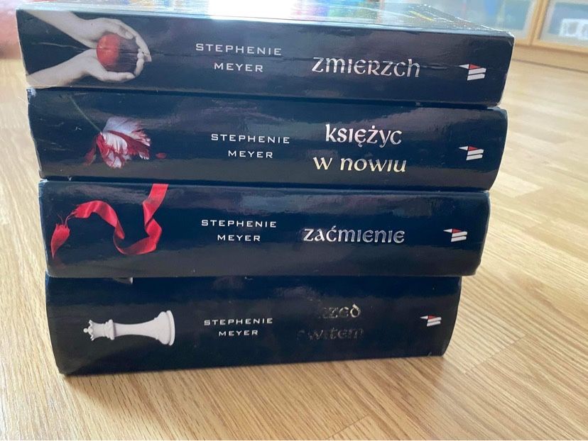 Saga zmierzch stan bardzo dobry