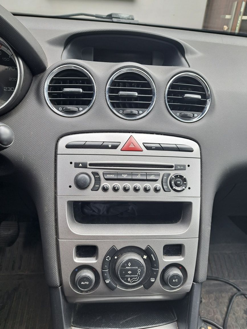Peugeot 308 sw 2010 r