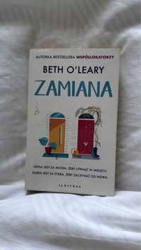 Zamiana Beth O'Leary literatura obyczajowa