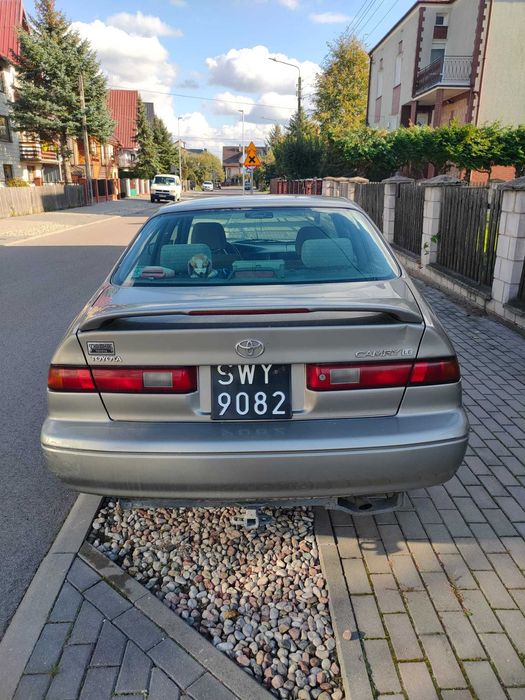 Toyota Camry 2,2 benzyna 1998r.