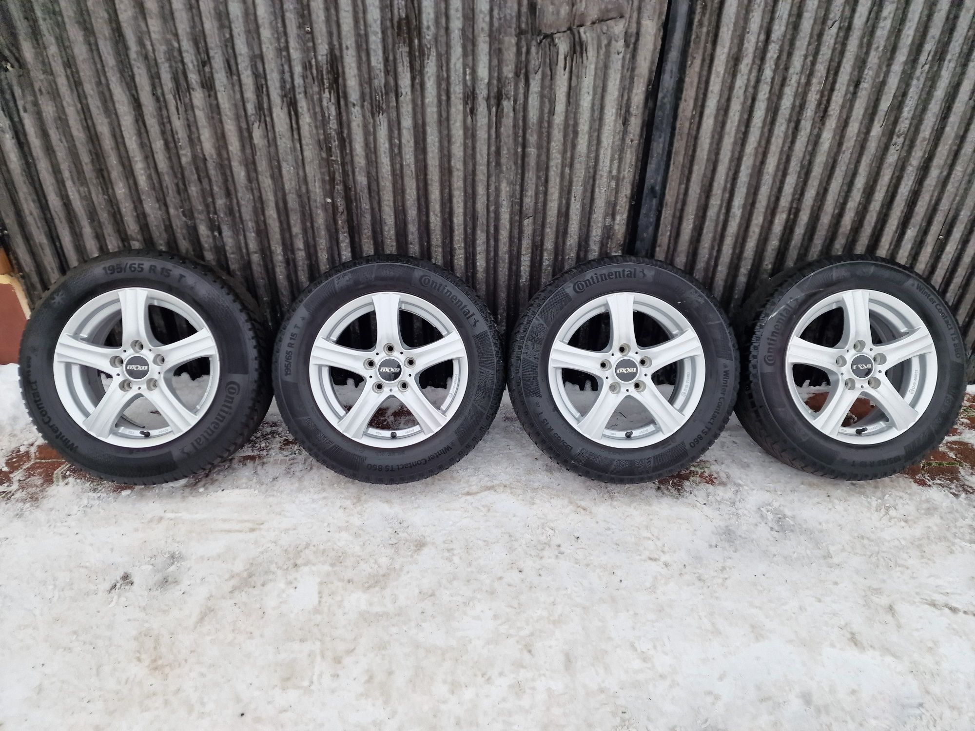 Felgi z oponami 195/65R15 VW Golf Audi A3 5x112 A4 A6 Skoda Superb