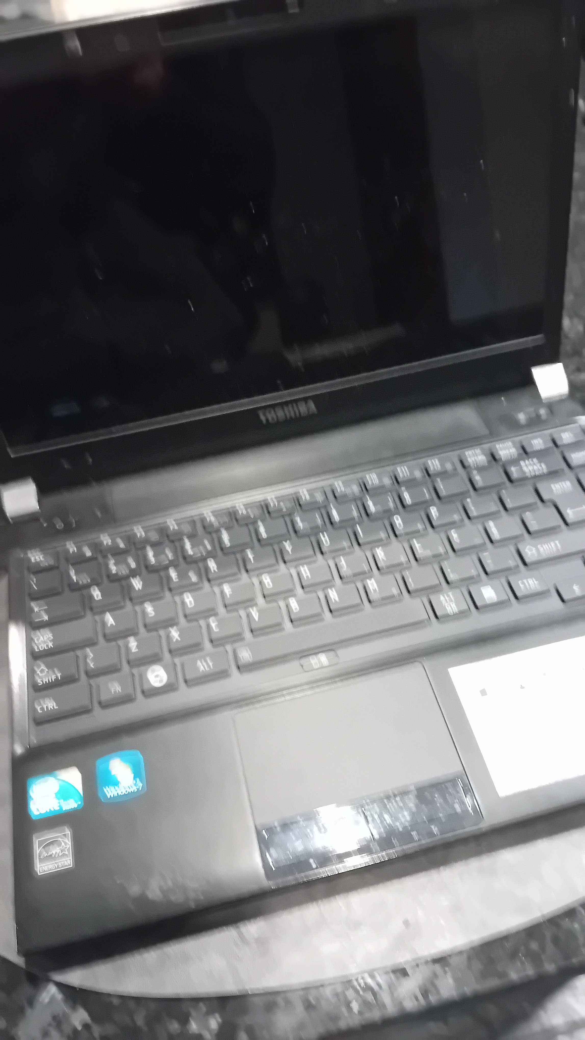 Toshiba r630 carcasa