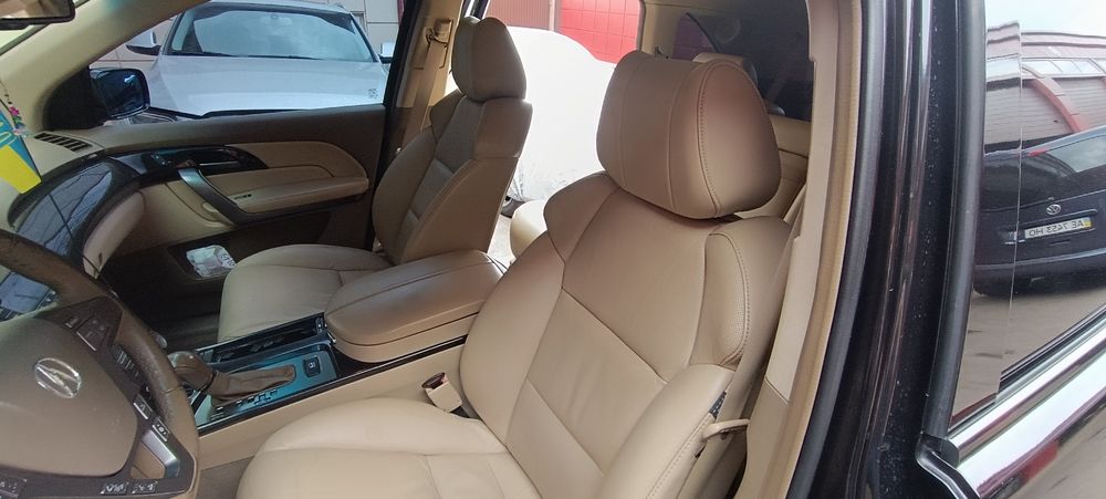 Acura MDX  2008 года

**Пробег:** 93