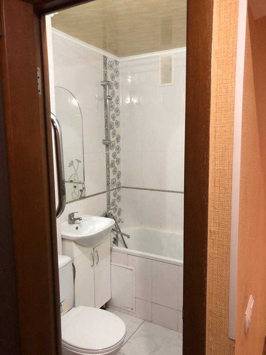 Оренда двокімнатної квартири, район ж/д вокзалу, від Власника. 4/5П.