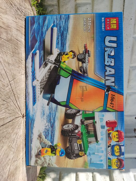 Конструктор Bela  CITY Urban 10647 катамаран вітрильник  210 деталей