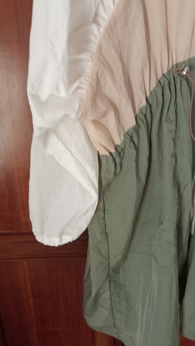 Parka comprida guarda -vento Zara S-M Nova