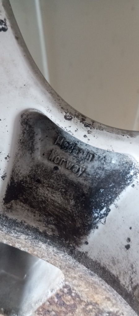 Sprzedam felgi z oponami 16cale, letnie w bardzo dobrym stanie