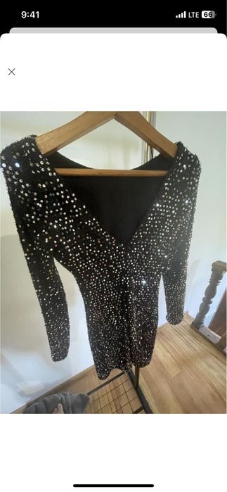 Продам святкову сукню чорного кольору