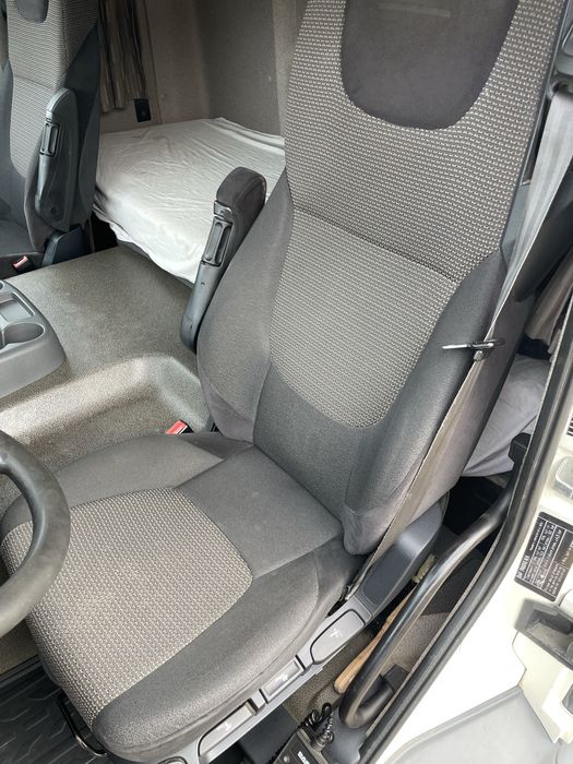 Свіжопригнаний Daf Cf 460