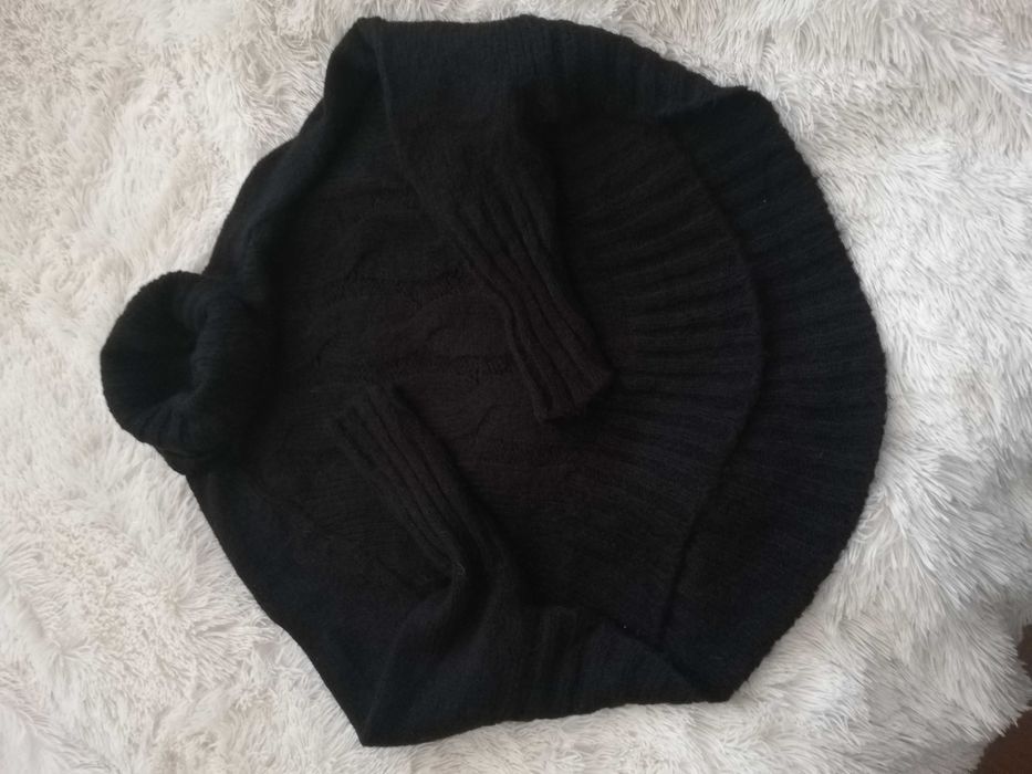 poncho Sisley S 36 M 38 czarne moherowe poncho Sisley S 36