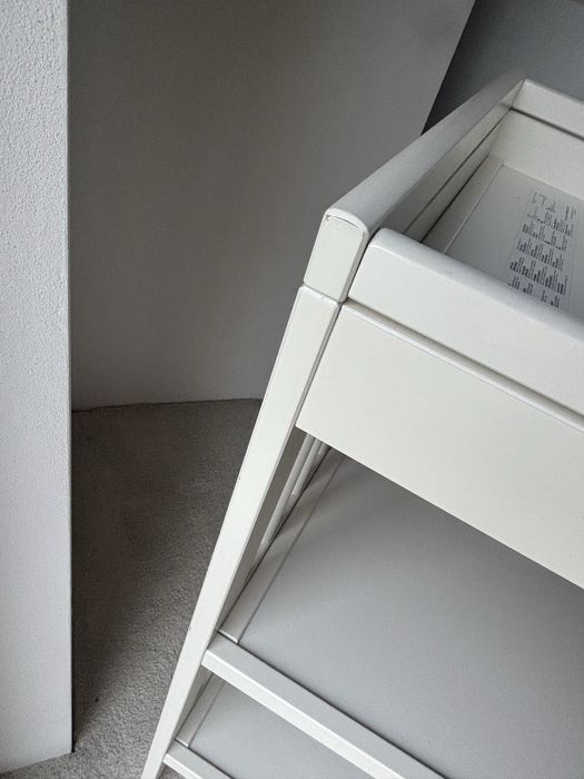 Biały przewijak ikea Gulliver, kosze onsklig i nowy pokrowiec vadra