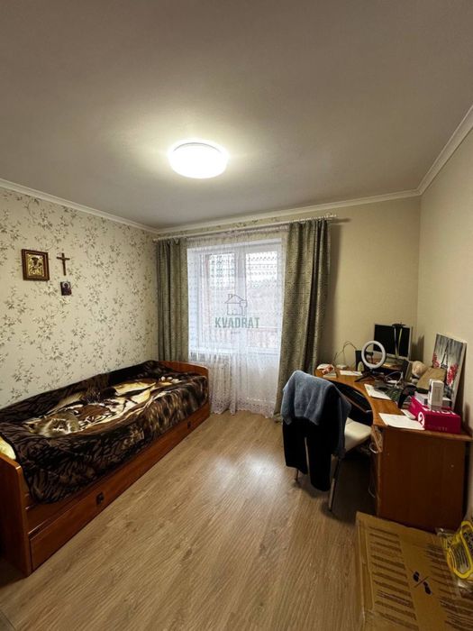 Продам просторий будинок у місті