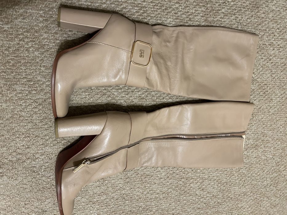 Жіночі чоботи шкіра бежеві