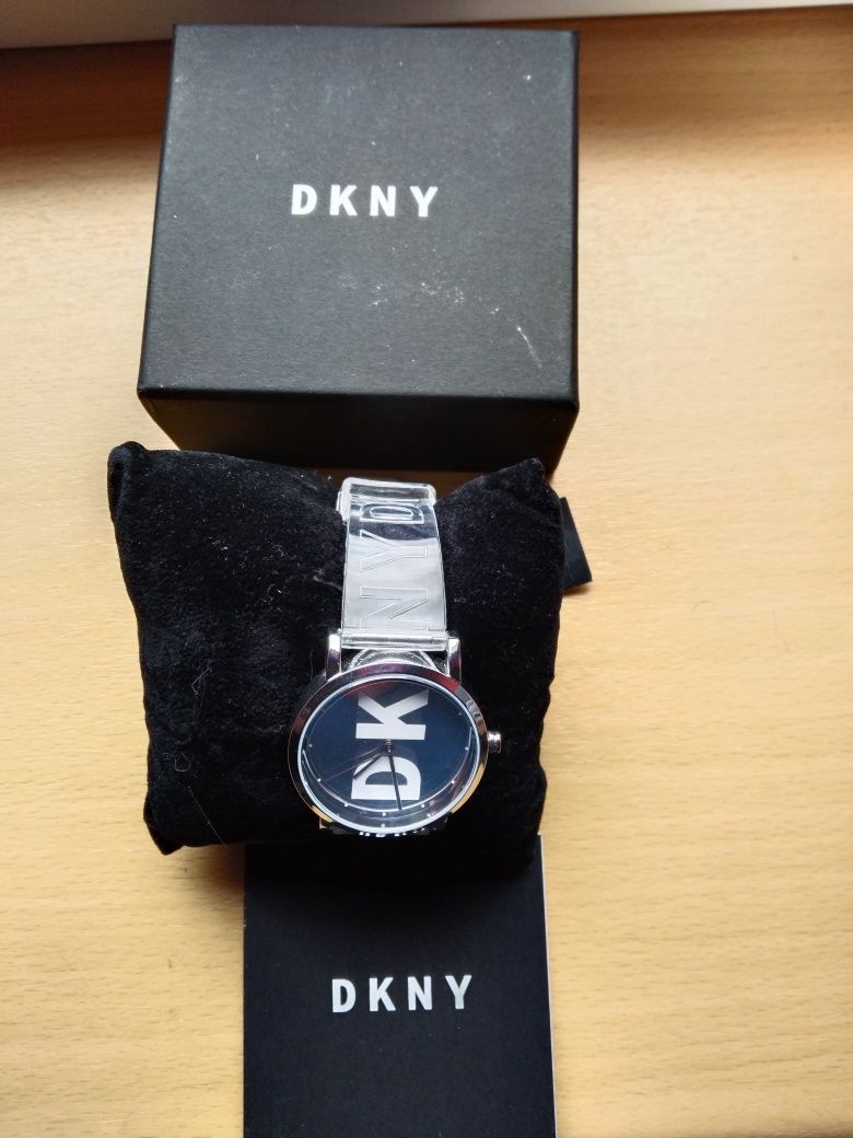 Zegarek z firmy DK