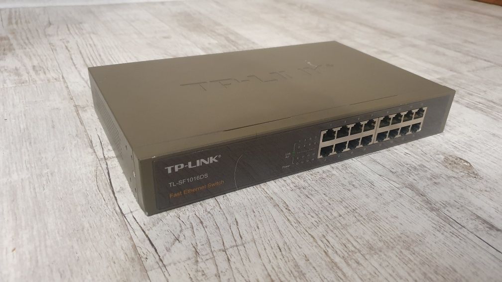 Switch TP-Link, TL-SF1016DS