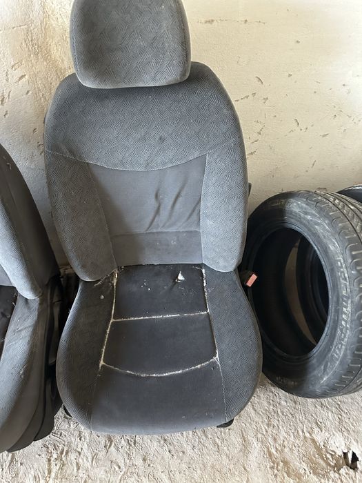 Сидения сидушки рено лагуна сценник меган ваз ланос