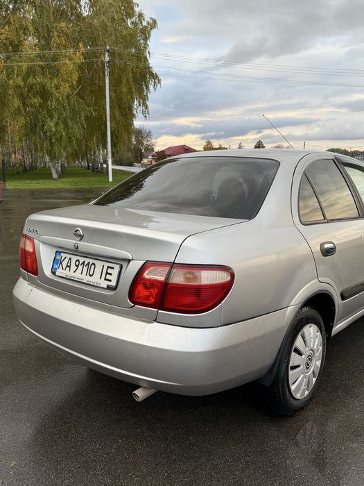 Nissan Almera 2005