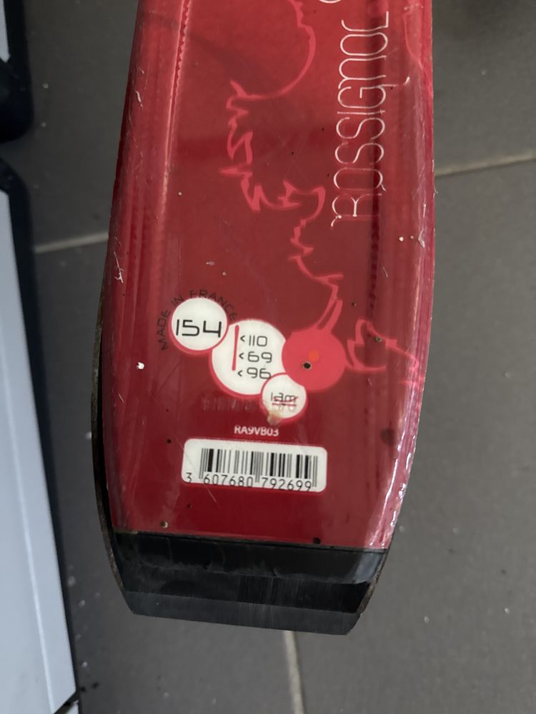 Skis Rossignol Passion e bastoes