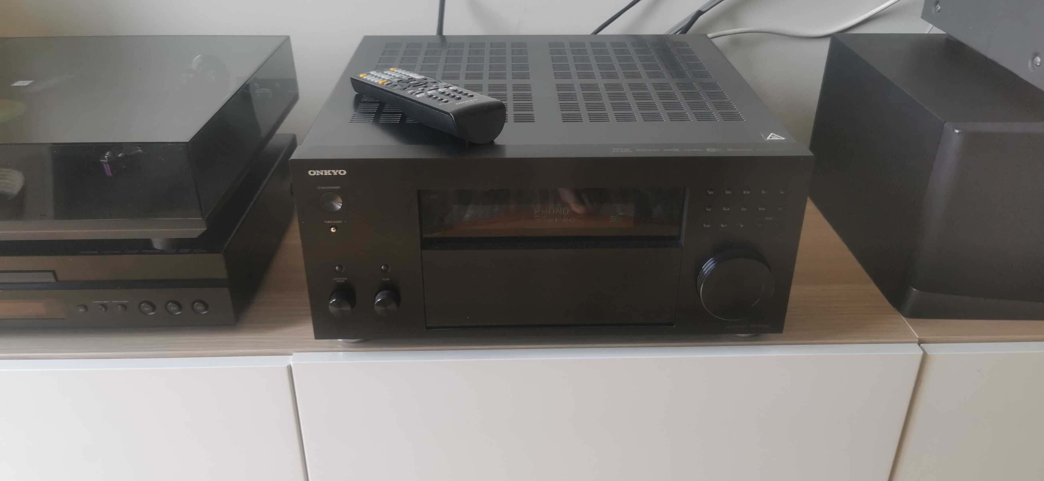 amplituner Onkyo TX-RZ900