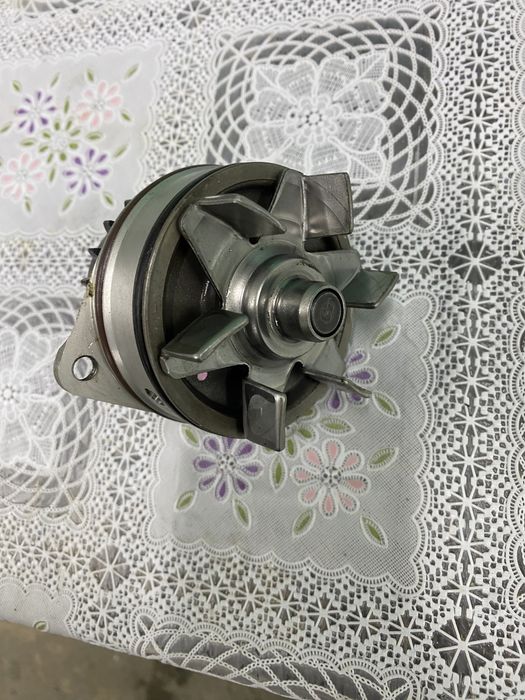 Насос водяний NISSAN GMB GWN-51A